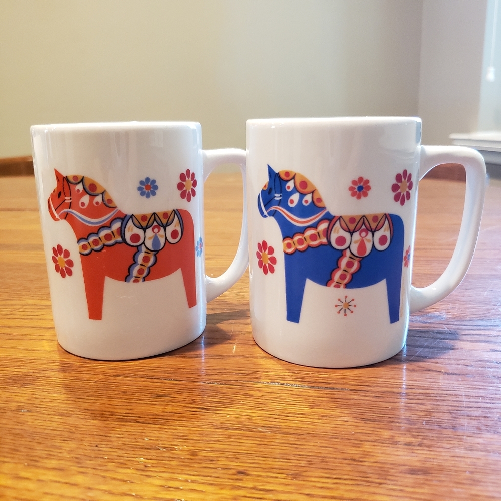 Berggern Trayner Dala Swedish Mug Set